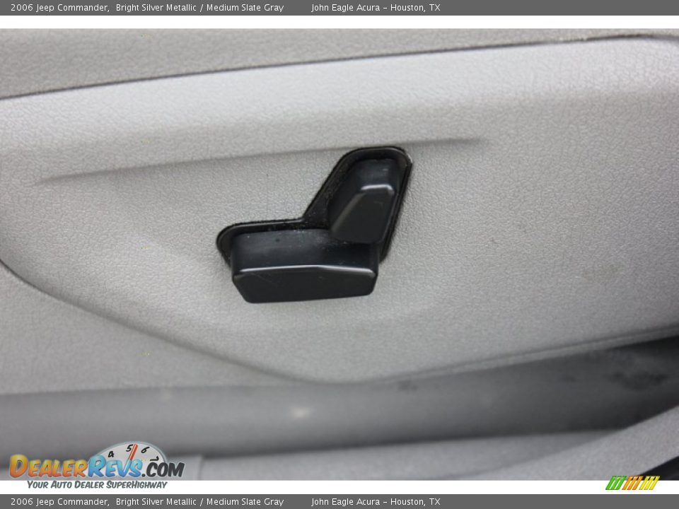 2006 Jeep Commander Bright Silver Metallic / Medium Slate Gray Photo #24