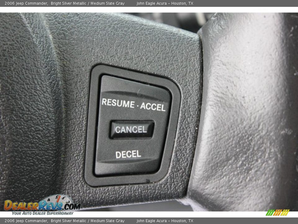 2006 Jeep Commander Bright Silver Metallic / Medium Slate Gray Photo #34