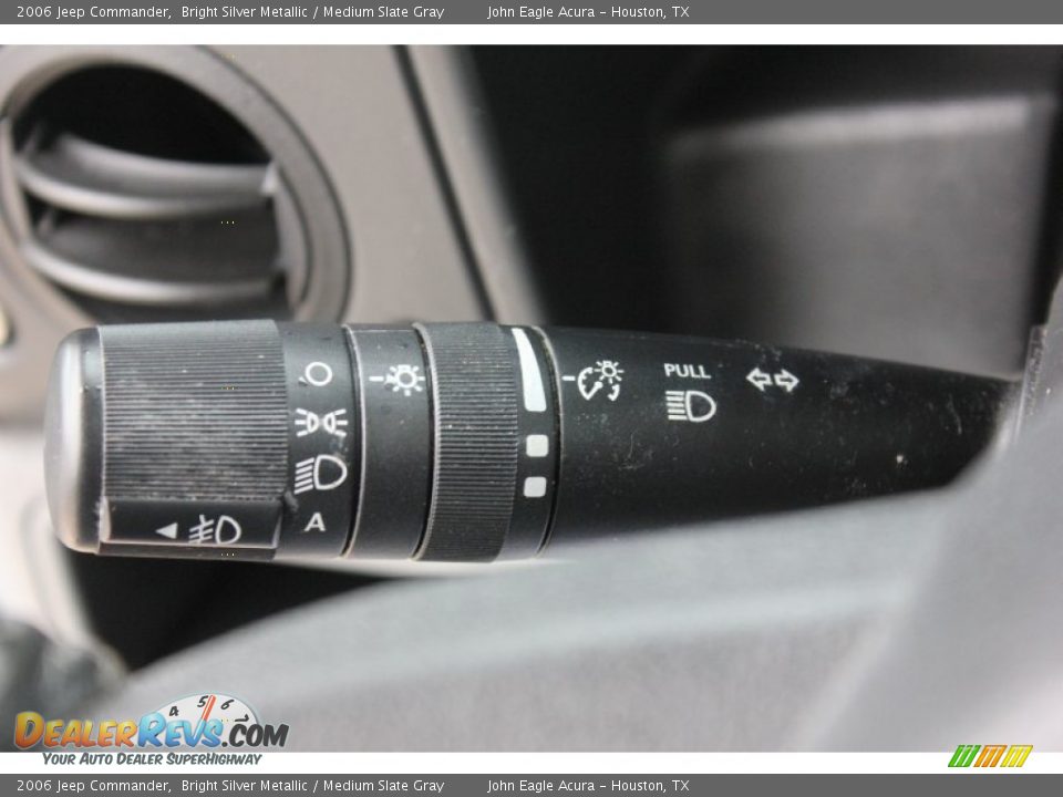 2006 Jeep Commander Bright Silver Metallic / Medium Slate Gray Photo #36