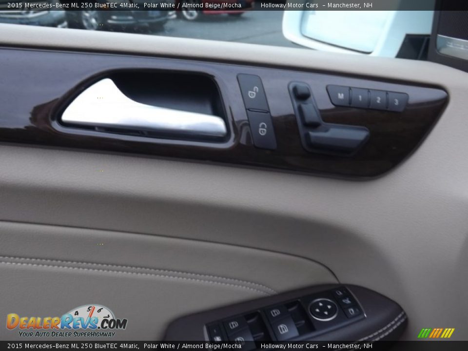 Controls of 2015 Mercedes-Benz ML 250 BlueTEC 4Matic Photo #10