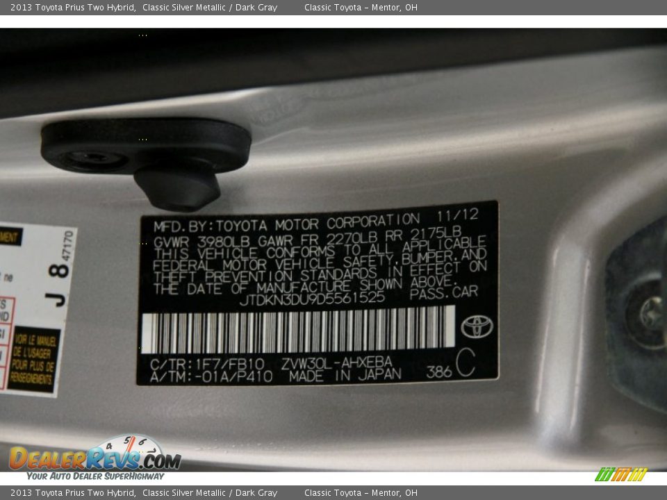 2013 Toyota Prius Two Hybrid Classic Silver Metallic / Dark Gray Photo #25