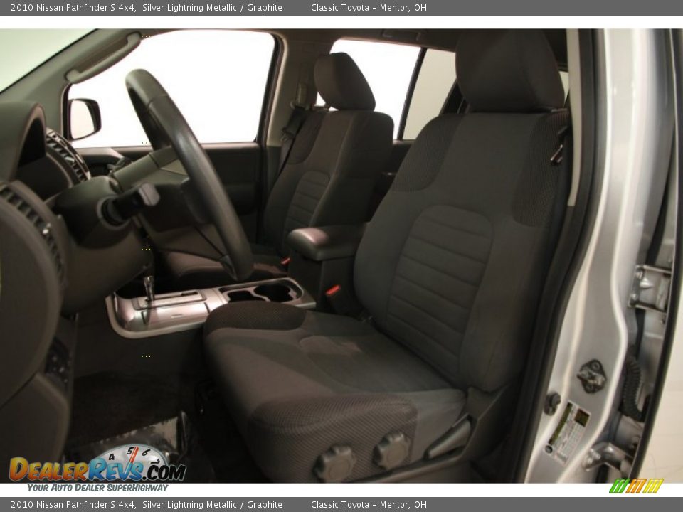 2010 Nissan Pathfinder S 4x4 Silver Lightning Metallic / Graphite Photo #5