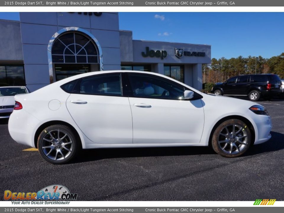2015 Dodge Dart SXT Bright White / Black/Light Tungsten Accent Stitching Photo #8
