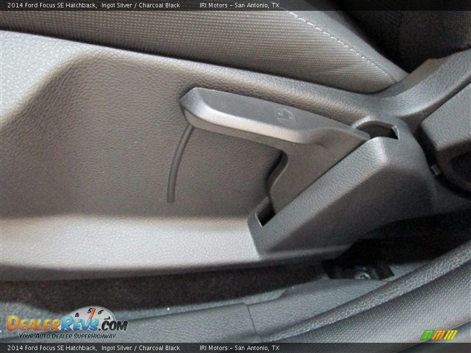2014 Ford Focus SE Hatchback Ingot Silver / Charcoal Black Photo #15