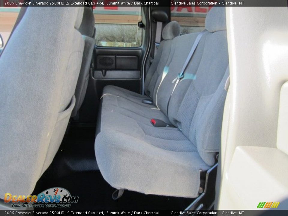 2006 Chevrolet Silverado 2500HD LS Extended Cab 4x4 Summit White / Dark Charcoal Photo #12