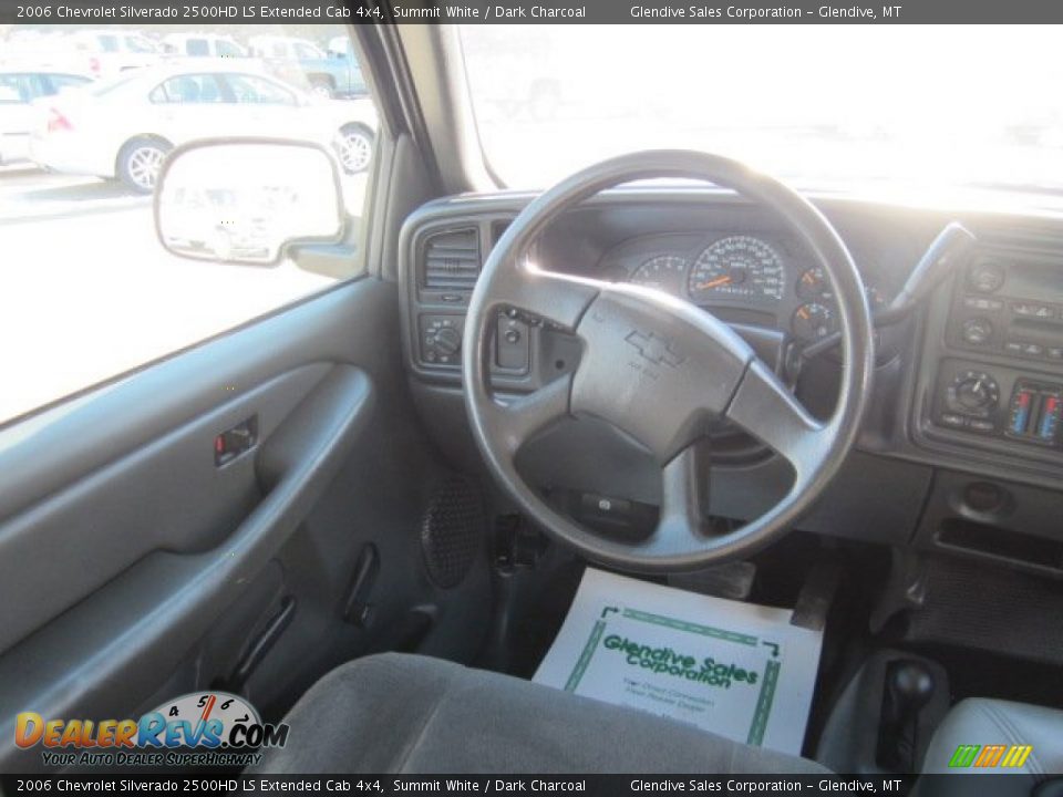 2006 Chevrolet Silverado 2500HD LS Extended Cab 4x4 Summit White / Dark Charcoal Photo #16