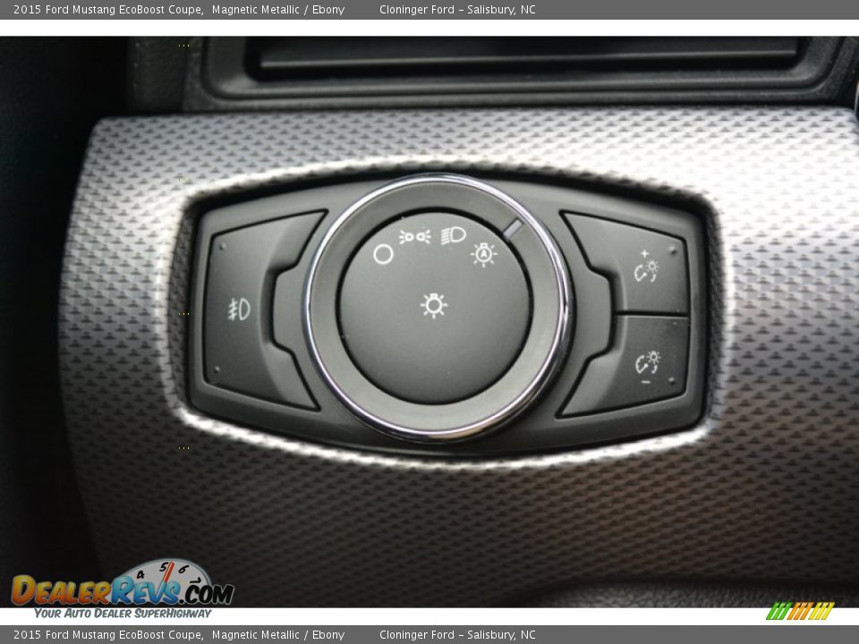 2015 Ford Mustang EcoBoost Coupe Magnetic Metallic / Ebony Photo #18