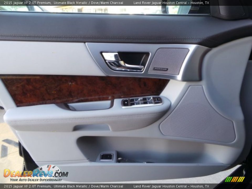 Door Panel of 2015 Jaguar XF 2.0T Premium Photo #10