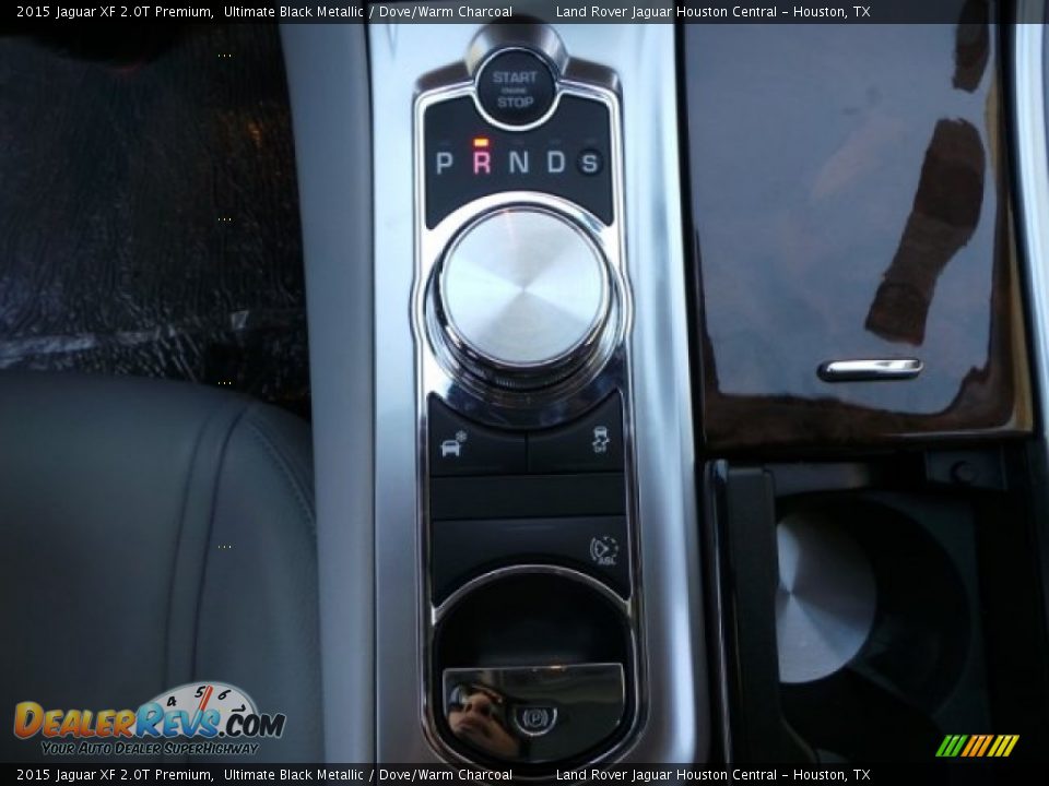 2015 Jaguar XF 2.0T Premium Shifter Photo #21
