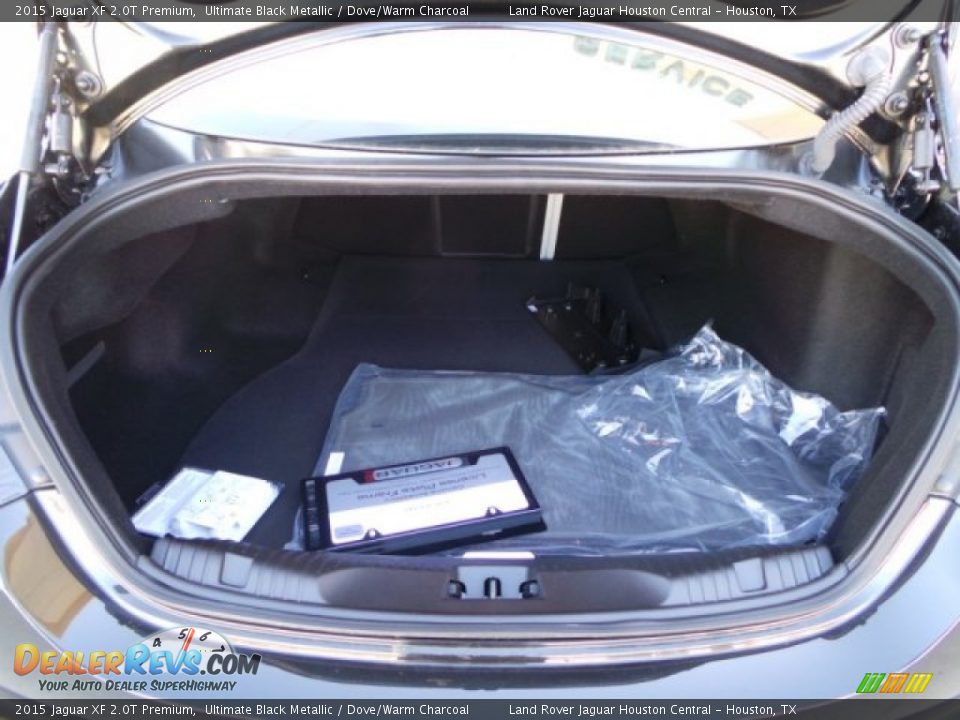 2015 Jaguar XF 2.0T Premium Trunk Photo #27