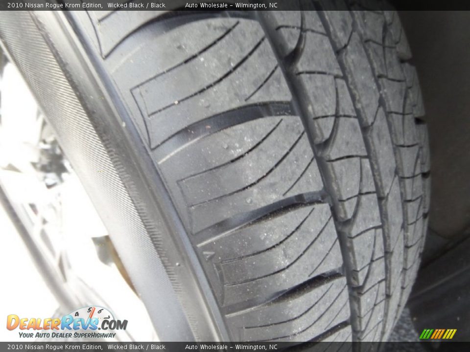 2010 Nissan Rogue Krom Edition Wicked Black / Black Photo #9