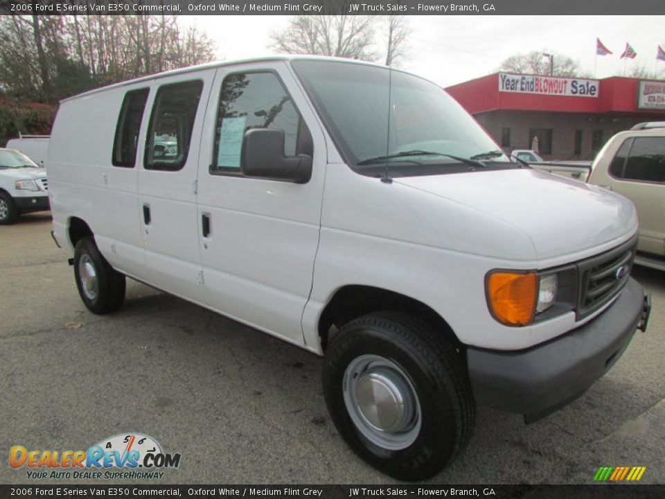 2006 Ford E Series Van E350 Commercial Oxford White / Medium Flint Grey Photo #5