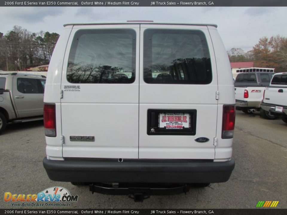 2006 Ford E Series Van E350 Commercial Oxford White / Medium Flint Grey Photo #8