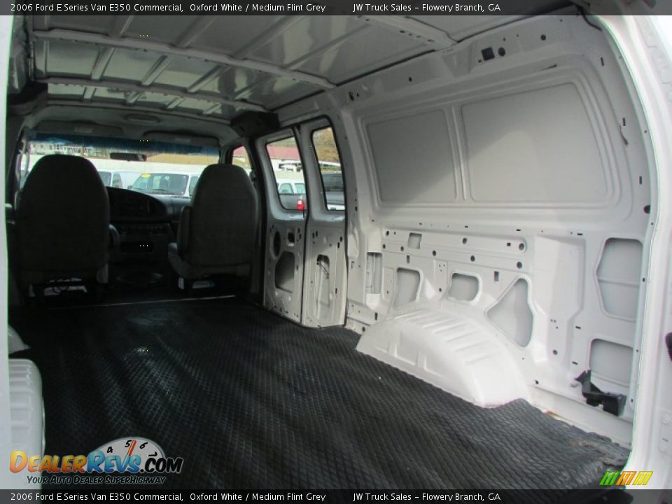 2006 Ford E Series Van E350 Commercial Oxford White / Medium Flint Grey Photo #12