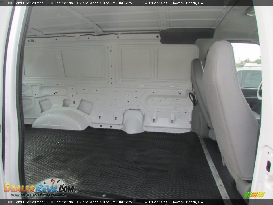2006 Ford E Series Van E350 Commercial Oxford White / Medium Flint Grey Photo #15