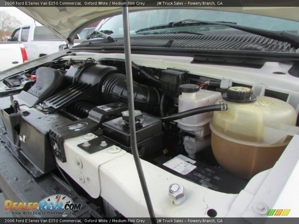 2006 Ford E Series Van E350 Commercial Oxford White / Medium Flint Grey Photo #20