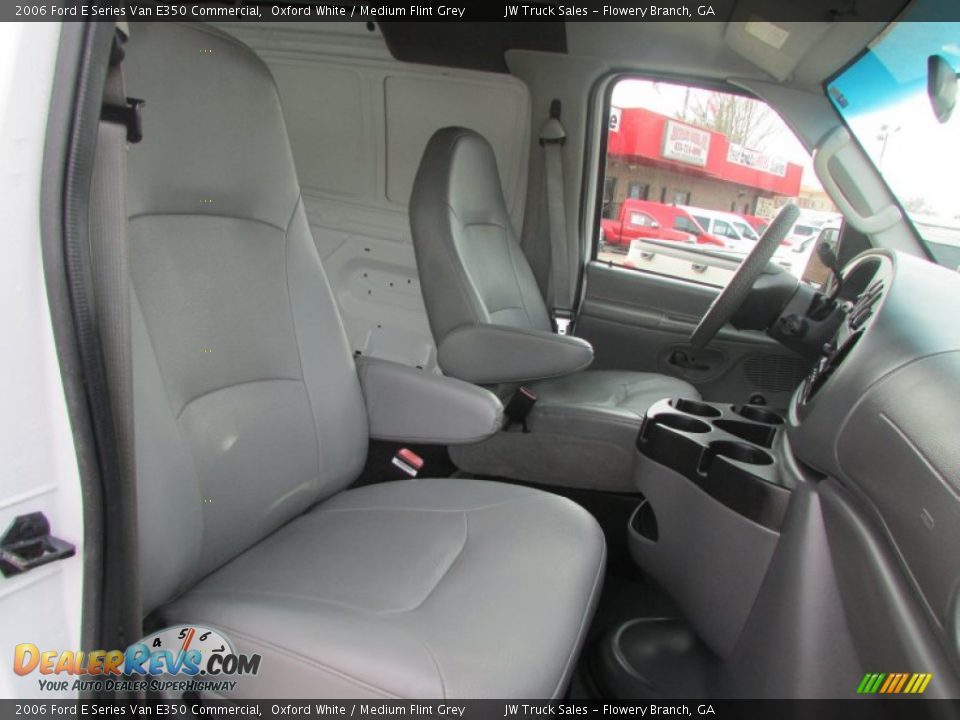 2006 Ford E Series Van E350 Commercial Oxford White / Medium Flint Grey Photo #22