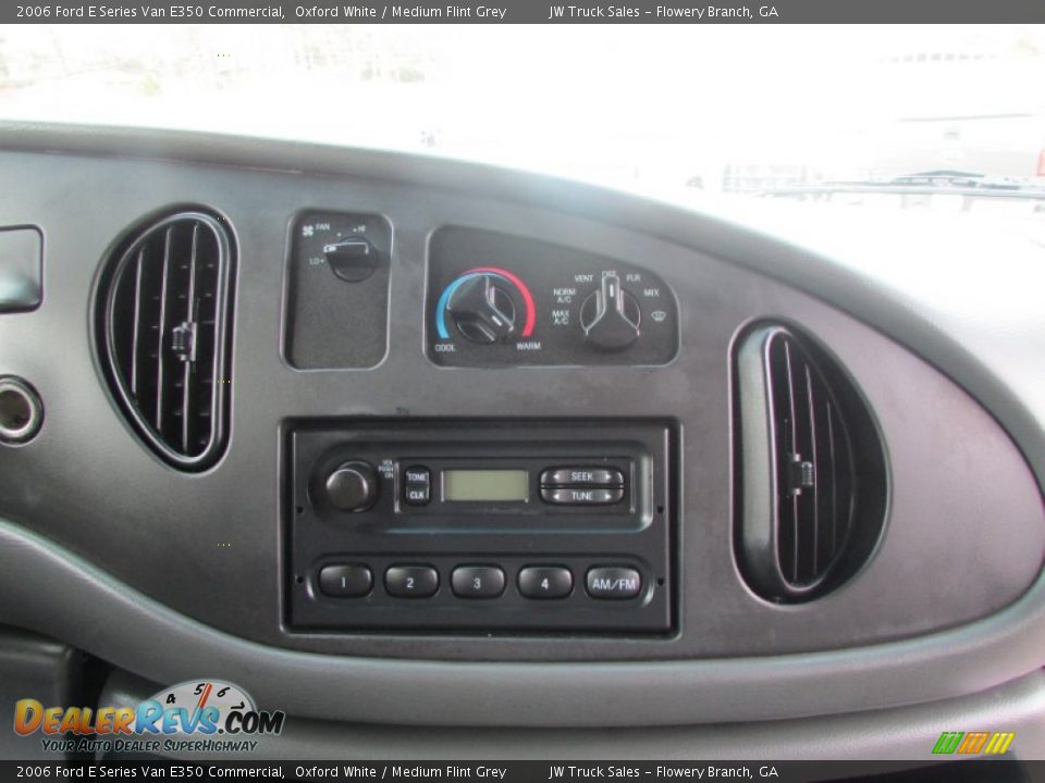 2006 Ford E Series Van E350 Commercial Oxford White / Medium Flint Grey Photo #26