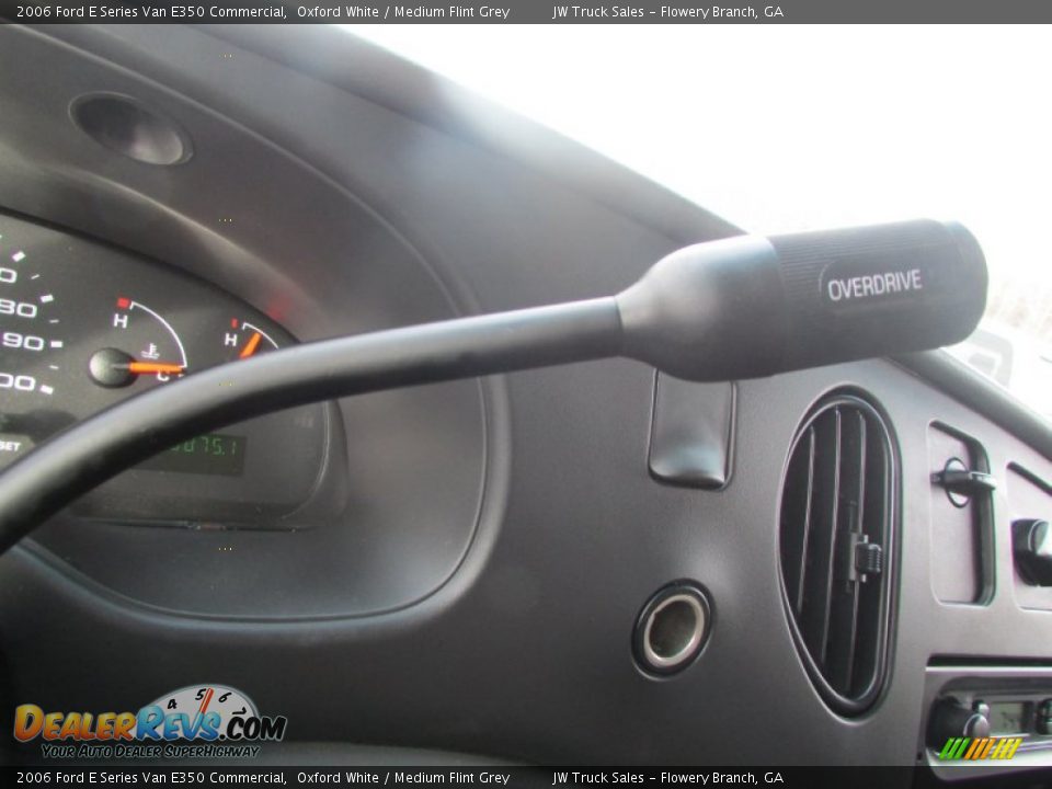 2006 Ford E Series Van E350 Commercial Oxford White / Medium Flint Grey Photo #31