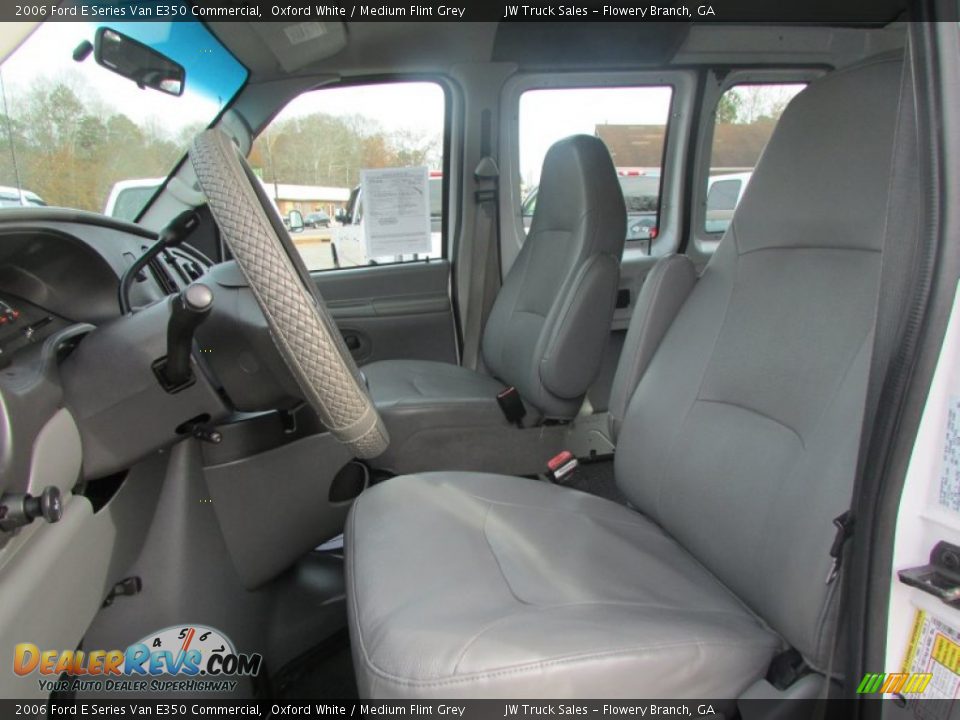2006 Ford E Series Van E350 Commercial Oxford White / Medium Flint Grey Photo #34