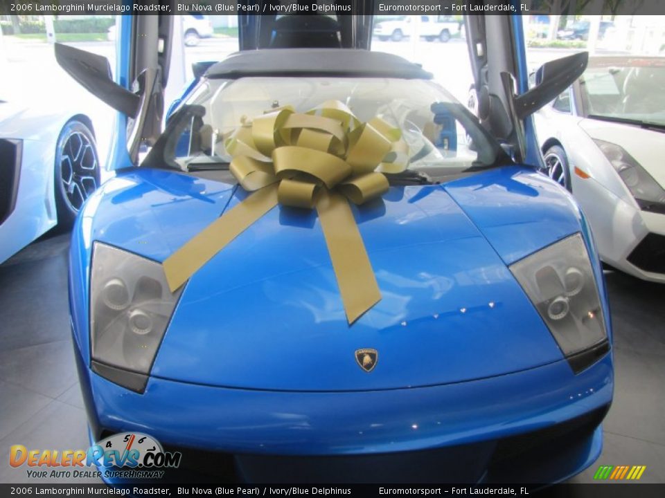 2006 Lamborghini Murcielago Roadster Blu Nova (Blue Pearl) / Ivory/Blue Delphinus Photo #2