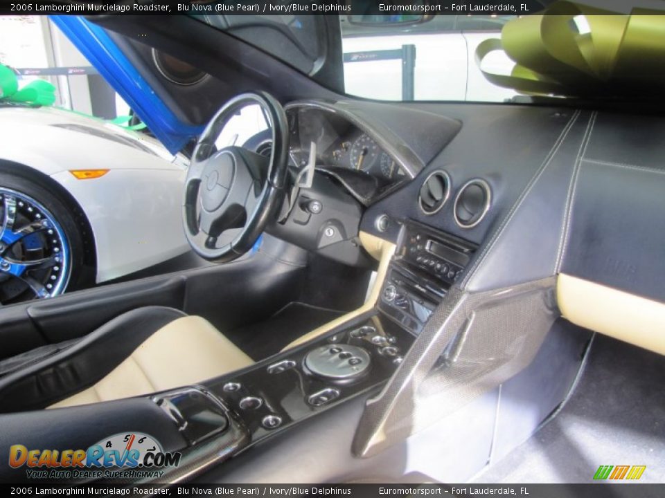 2006 Lamborghini Murcielago Roadster Blu Nova (Blue Pearl) / Ivory/Blue Delphinus Photo #19