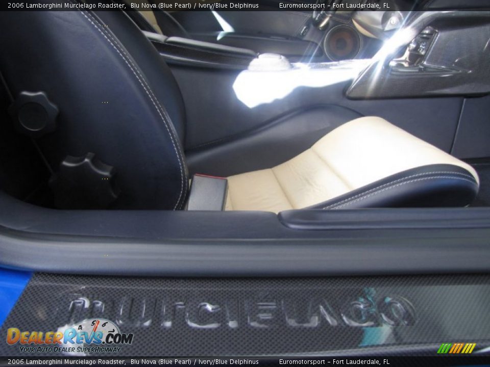 2006 Lamborghini Murcielago Roadster Blu Nova (Blue Pearl) / Ivory/Blue Delphinus Photo #22