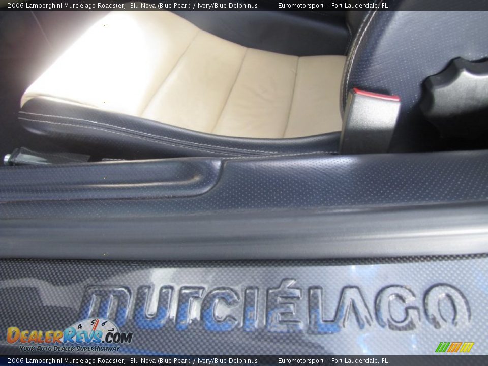 2006 Lamborghini Murcielago Roadster Blu Nova (Blue Pearl) / Ivory/Blue Delphinus Photo #23