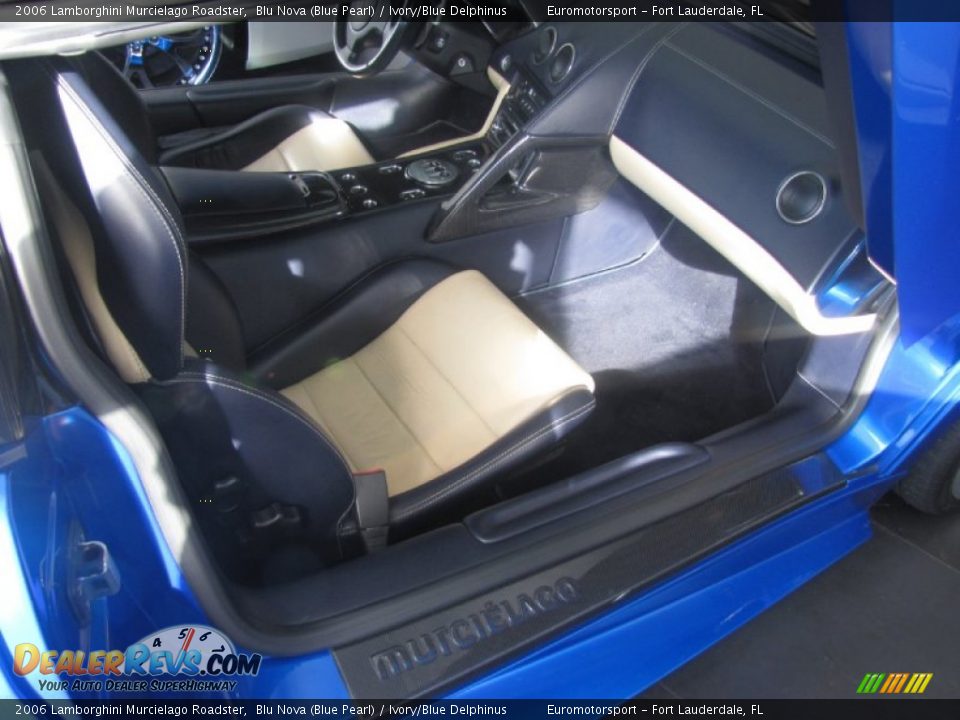 2006 Lamborghini Murcielago Roadster Blu Nova (Blue Pearl) / Ivory/Blue Delphinus Photo #24