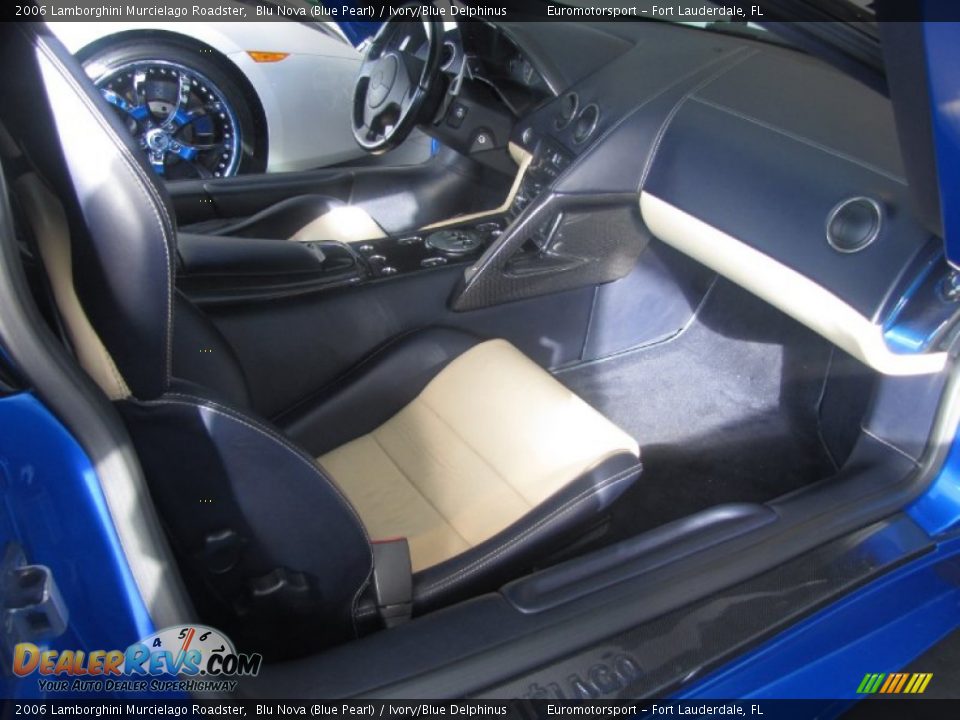 2006 Lamborghini Murcielago Roadster Blu Nova (Blue Pearl) / Ivory/Blue Delphinus Photo #25