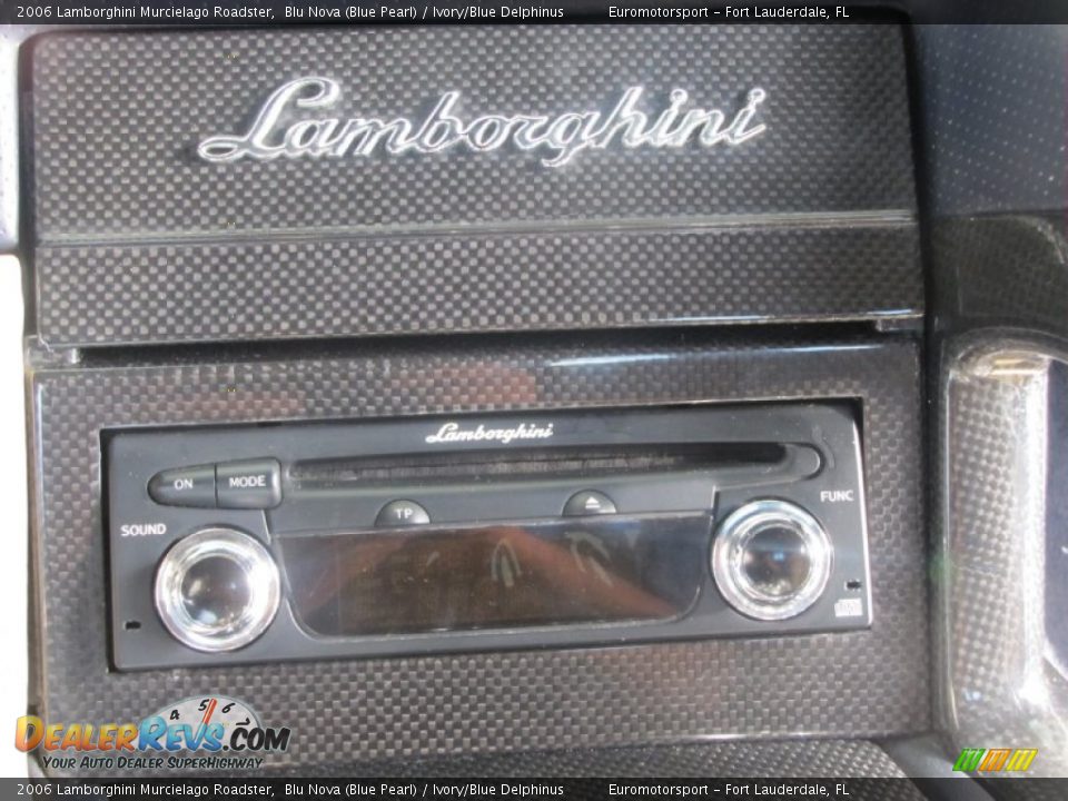 2006 Lamborghini Murcielago Roadster Blu Nova (Blue Pearl) / Ivory/Blue Delphinus Photo #30