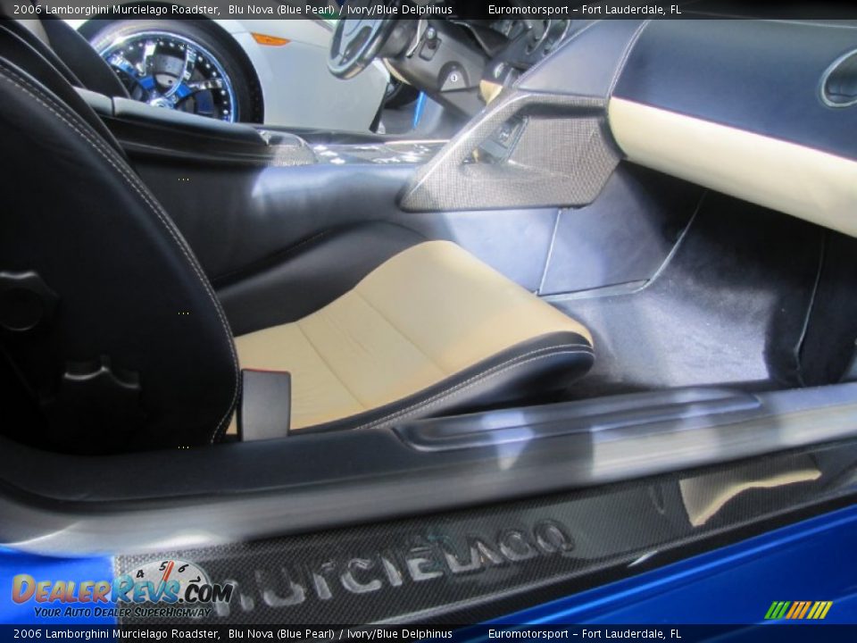2006 Lamborghini Murcielago Roadster Blu Nova (Blue Pearl) / Ivory/Blue Delphinus Photo #38