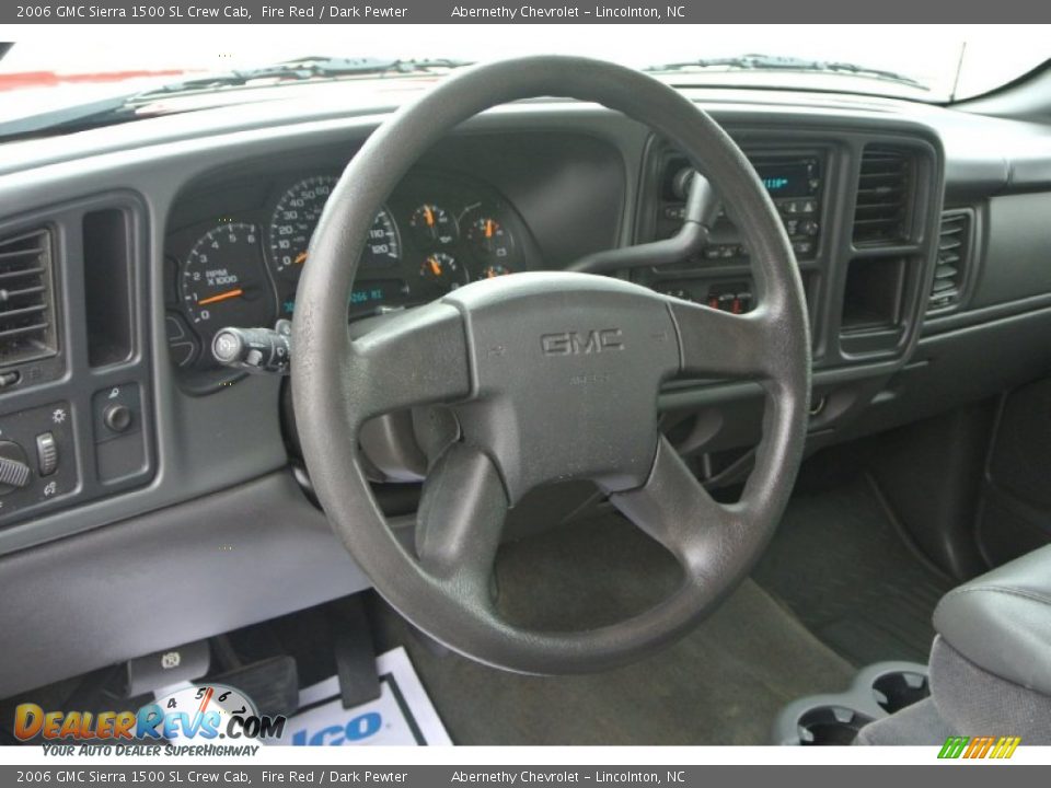 2006 GMC Sierra 1500 SL Crew Cab Steering Wheel Photo #26