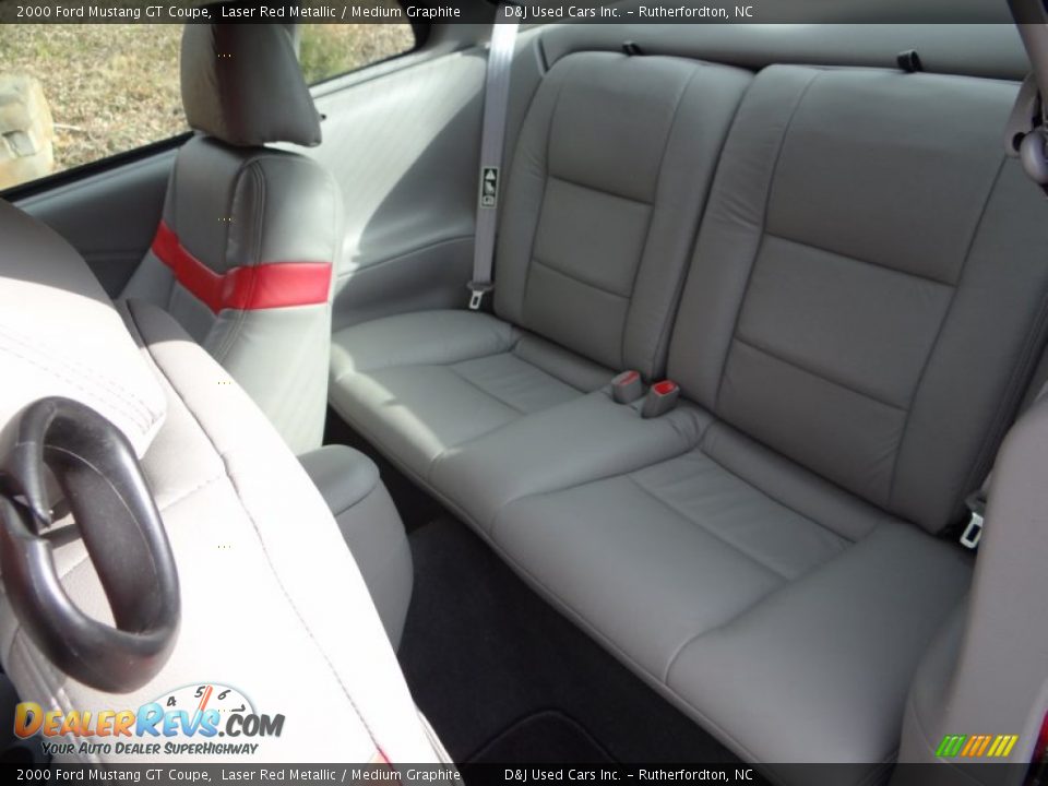 Rear Seat of 2000 Ford Mustang GT Coupe Photo #28