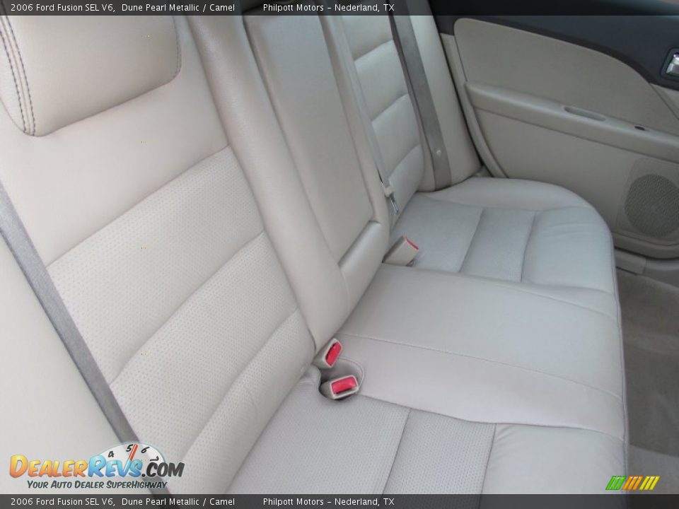 2006 Ford Fusion SEL V6 Dune Pearl Metallic / Camel Photo #30