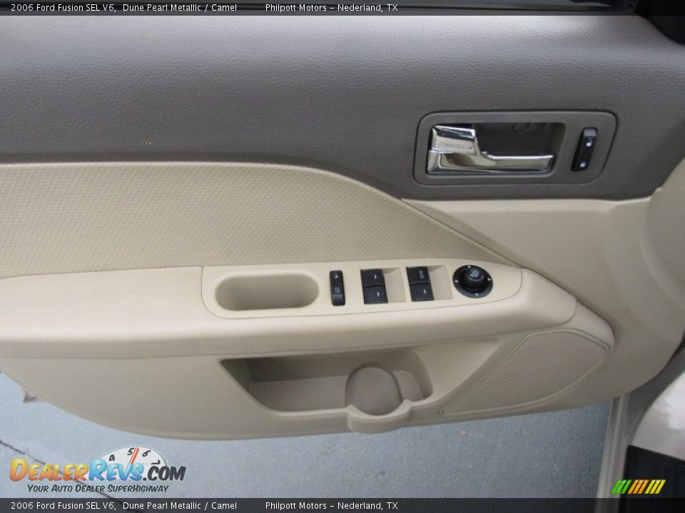 2006 Ford Fusion SEL V6 Dune Pearl Metallic / Camel Photo #33