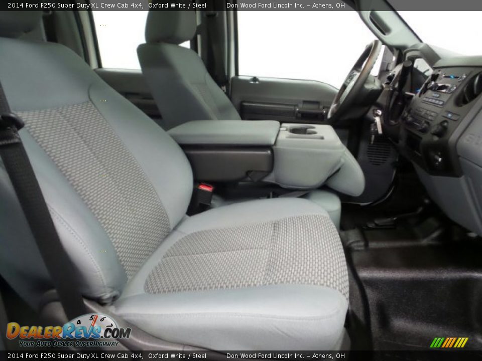 2014 Ford F250 Super Duty XL Crew Cab 4x4 Oxford White / Steel Photo #2