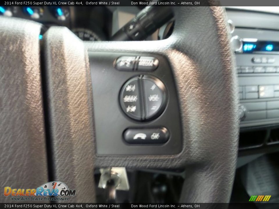 2014 Ford F250 Super Duty XL Crew Cab 4x4 Oxford White / Steel Photo #16