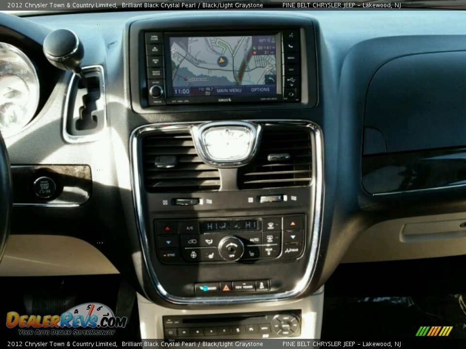 2012 Chrysler Town & Country Limited Brilliant Black Crystal Pearl / Black/Light Graystone Photo #16