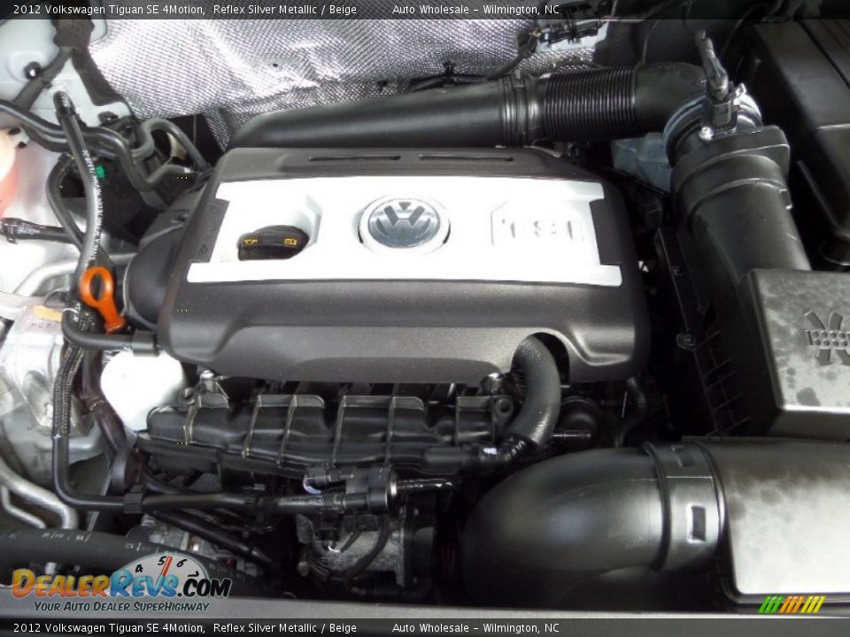 2012 Volkswagen Tiguan SE 4Motion Reflex Silver Metallic / Beige Photo #6