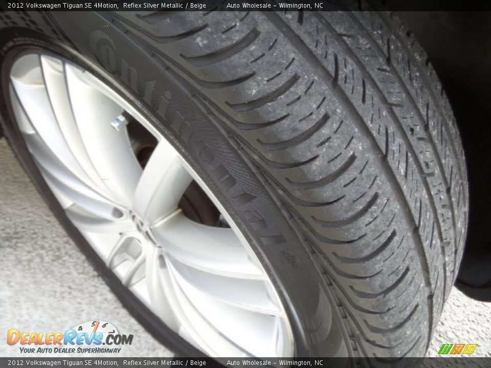 2012 Volkswagen Tiguan SE 4Motion Reflex Silver Metallic / Beige Photo #8