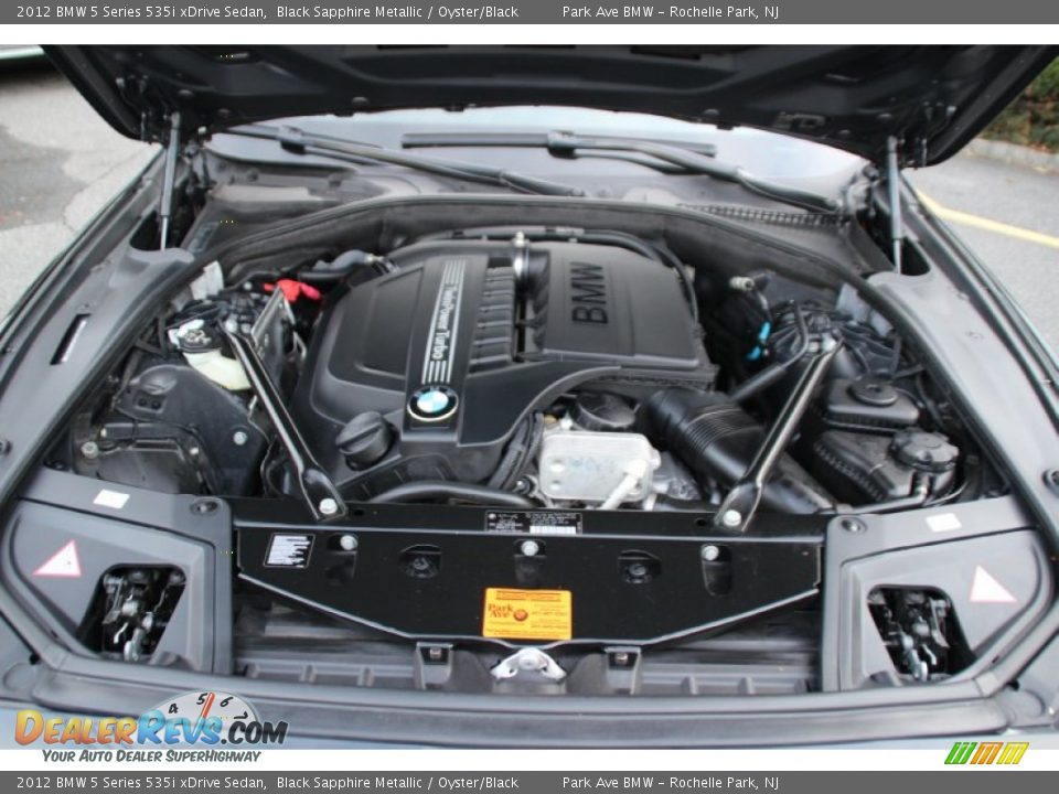 2012 BMW 5 Series 535i xDrive Sedan Black Sapphire Metallic / Oyster/Black Photo #31