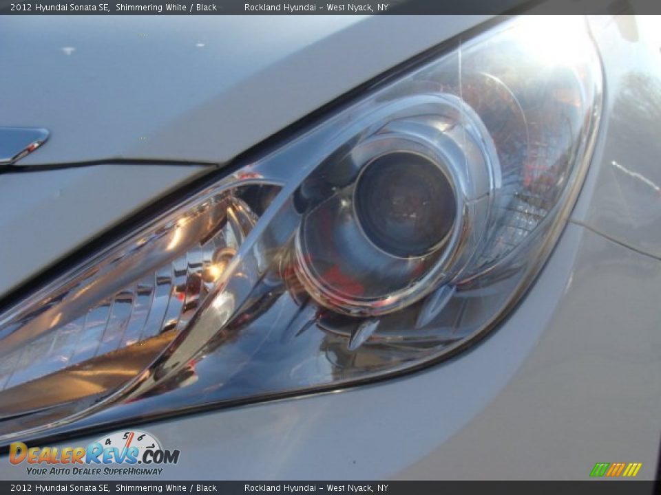 2012 Hyundai Sonata SE Shimmering White / Black Photo #30
