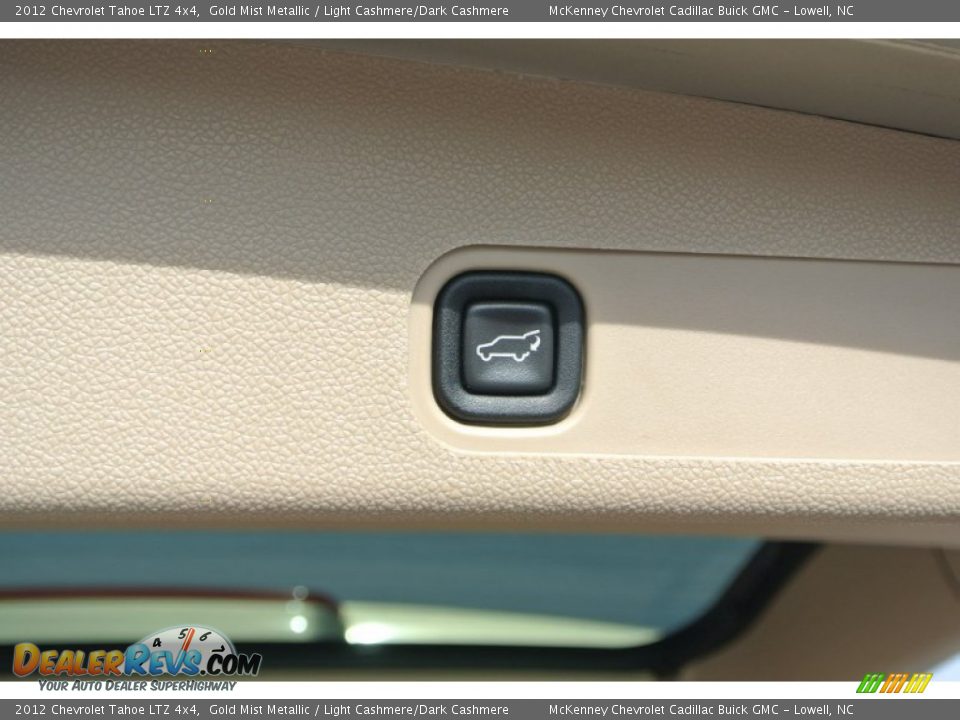 2012 Chevrolet Tahoe LTZ 4x4 Gold Mist Metallic / Light Cashmere/Dark Cashmere Photo #24