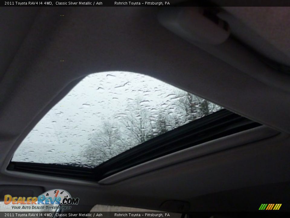 2011 Toyota RAV4 I4 4WD Classic Silver Metallic / Ash Photo #3