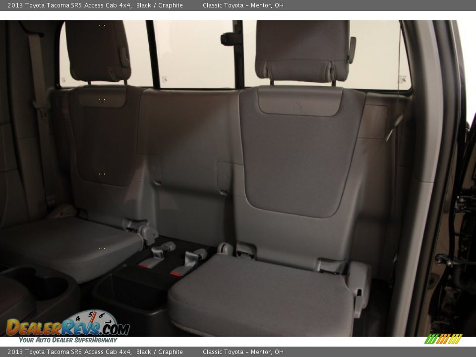 2013 Toyota Tacoma SR5 Access Cab 4x4 Black / Graphite Photo #16