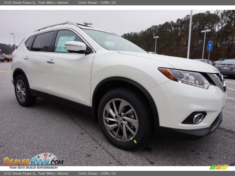 2015 Nissan Rogue SL Pearl White / Almond Photo #7