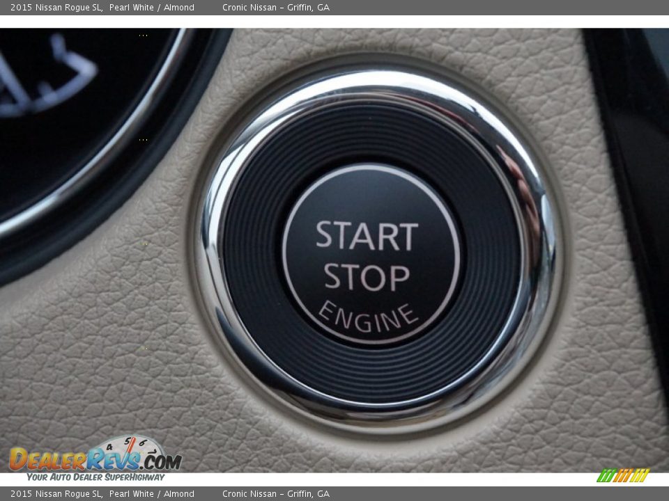 2015 Nissan Rogue SL Pearl White / Almond Photo #17