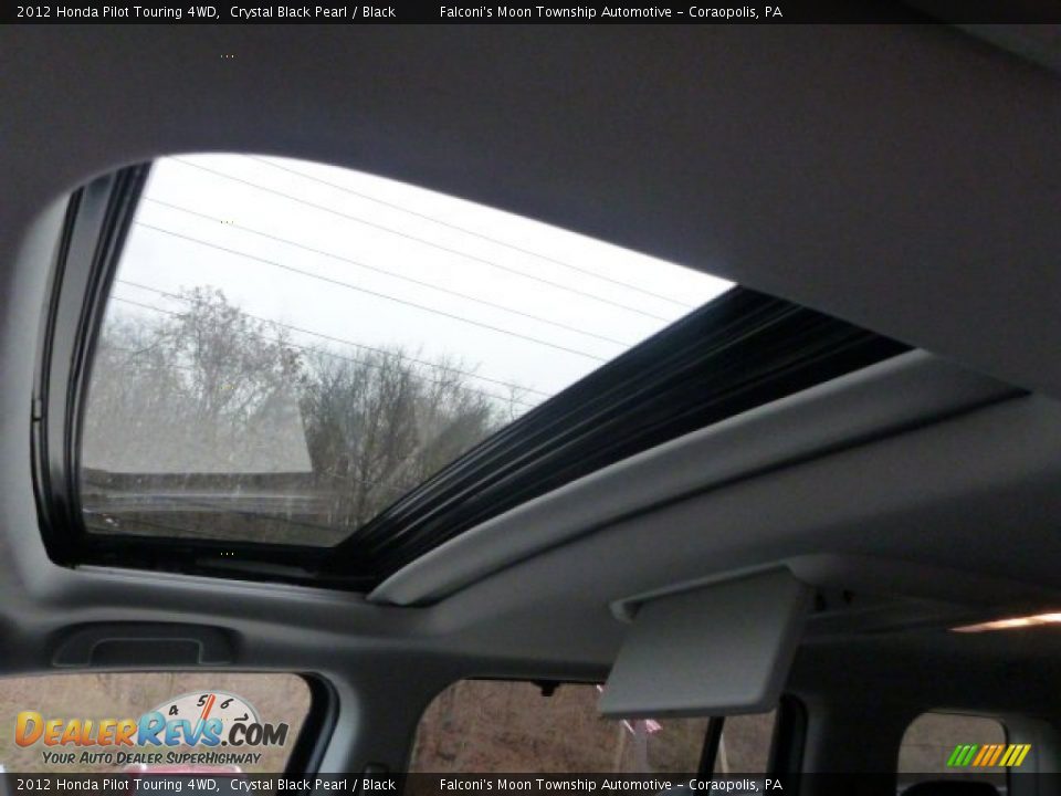 2012 Honda Pilot Touring 4WD Crystal Black Pearl / Black Photo #20