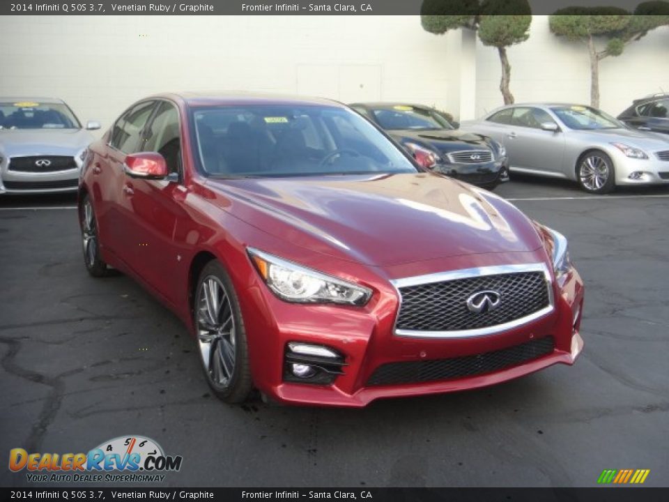 Front 3/4 View of 2014 Infiniti Q 50S 3.7 Photo #3
